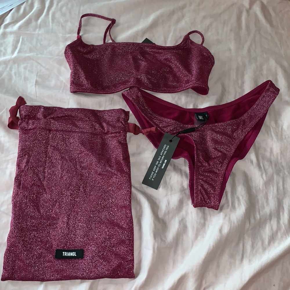 NWT SPARKLY TRIANGL SWIMSUIT